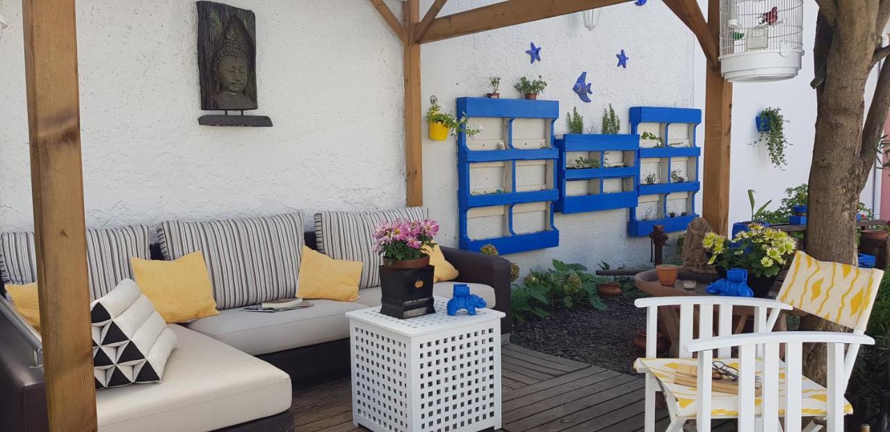 Luxurious Pink House And Parking Holiday home Porto