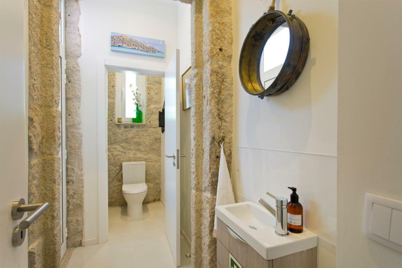 Luxurious Pink House And Parking Holiday home Porto